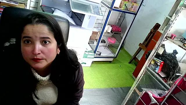 Ainaraazul from StripChat