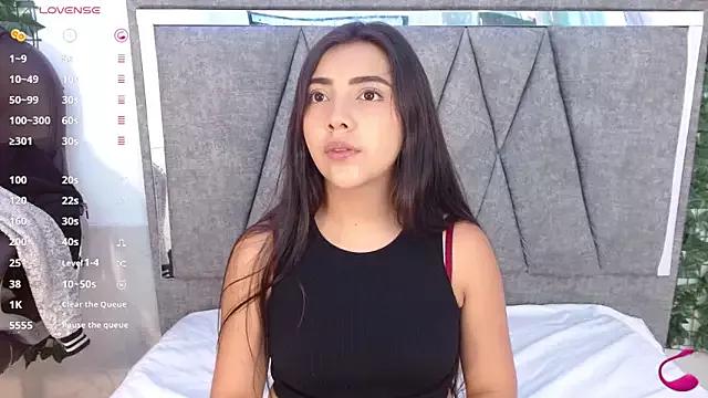 AinhoaKalifa from StripChat is Freechat