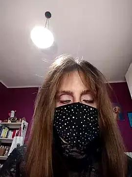 Akemi_rossi from StripChat is Freechat