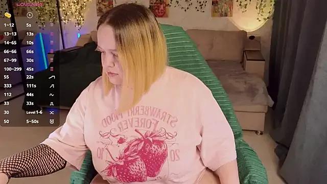 Try our streaming cams variety and talk on a personal level with our adorable girls streamers, showing off their bountiful shapes and dildos.