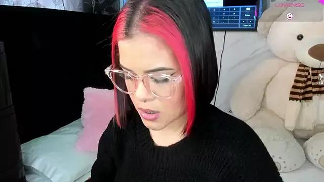 Akira-Lev from StripChat is Freechat