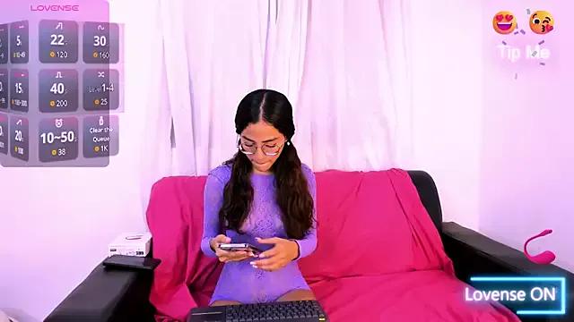 Akira_Hime from StripChat is Freechat
