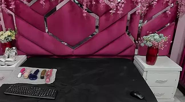 Try our streaming cams variety and talk on a personal level with our adorable girls streamers, showing off their bountiful shapes and dildos.