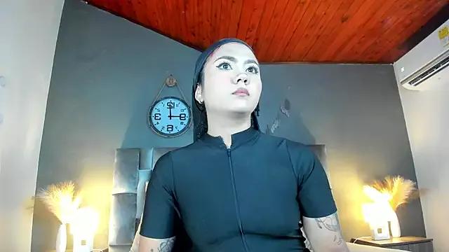 alaia-rogers from StripChat