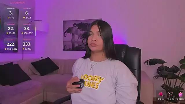 alaia7h from StripChat
