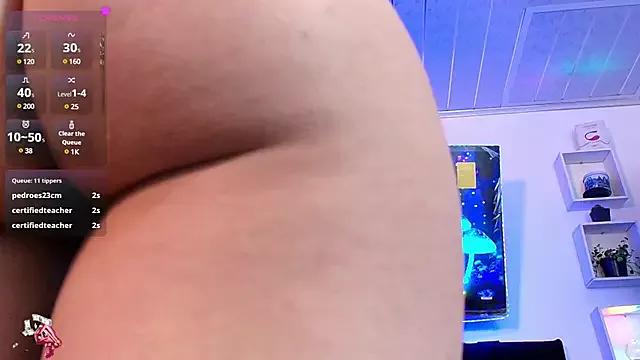 Alaia_Asuka from StripChat
