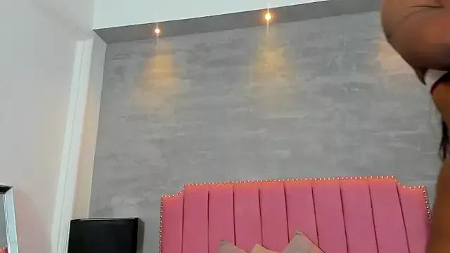 Alaia_Colins from StripChat is Freechat