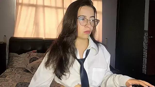 Alaia_sam from StripChat