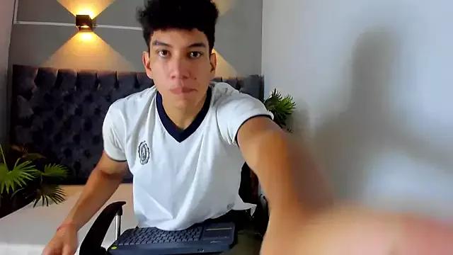 ALAN_REDINGER from StripChat