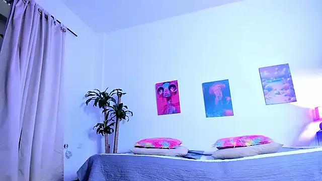 Try our streaming cams variety and talk on a personal level with our adorable girls streamers, showing off their bountiful shapes and dildos.