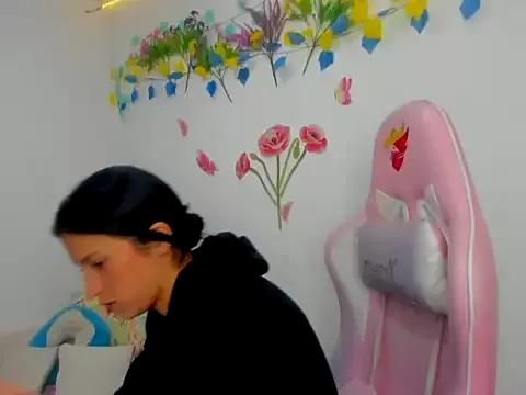 alana_collinss from StripChat