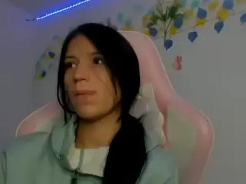alana_collinss from StripChat is Freechat