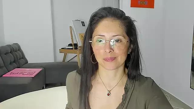 alana_gasparini from StripChat is Freechat