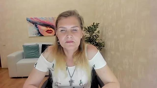 Alana_Walkers from StripChat