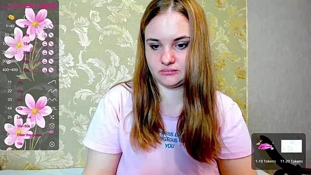 AlanaBrox from StripChat