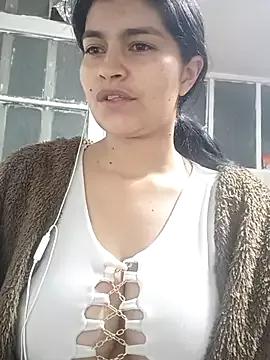 AlanaHotxx from StripChat