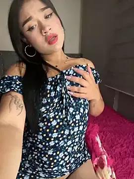 Alanasole from StripChat is Freechat