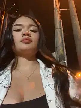 Alanasole from StripChat is Freechat