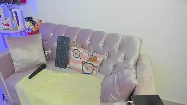 alanavega11 from StripChat