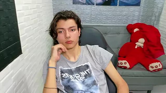 alandelrey57 from StripChat is Freechat