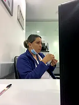 Alanita_ on StripChat 