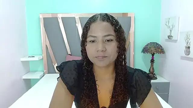 Alanna_Bowie from StripChat