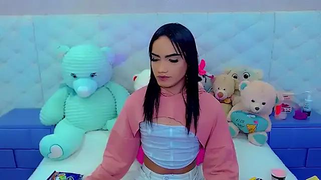 Try our streaming cams variety and talk on a personal level with our adorable girls streamers, showing off their bountiful shapes and dildos.