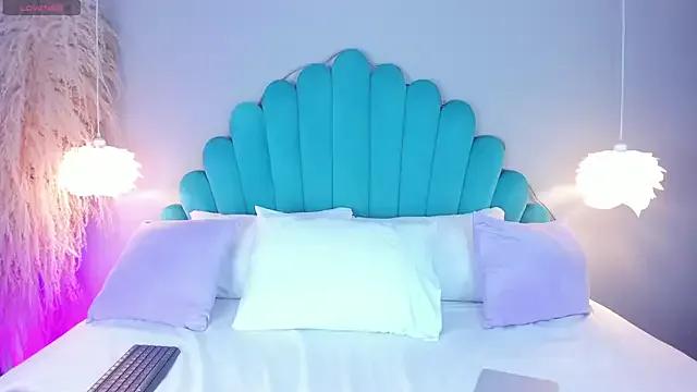 AlassiaHocthner from StripChat is Freechat