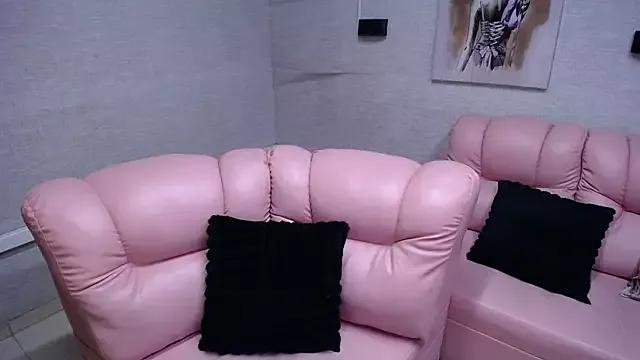 Alaya_cute from StripChat