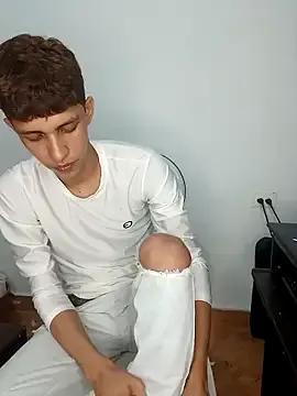 Alayn_sexy_ayes from StripChat