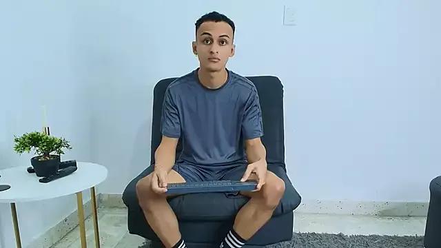 Ale_and_Thiago from StripChat is Freechat