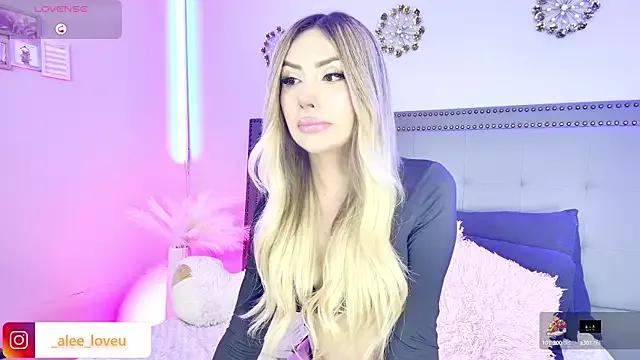 ale_lovee from StripChat is Freechat