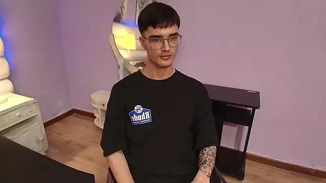 Aleex_Miller from StripChat is Freechat