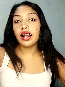 aleexacandy on StripChat 