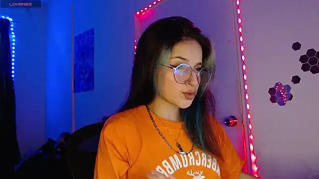 Try our streaming cams variety and talk on a personal level with our adorable girls streamers, showing off their bountiful shapes and dildos.