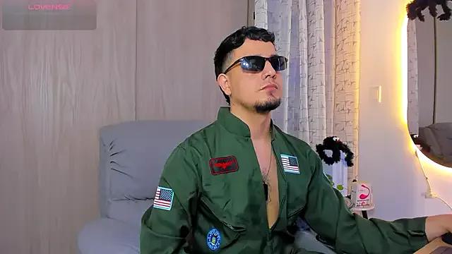 alejandro_calderon1 from StripChat is Freechat