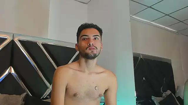 AlekRuizx from StripChat