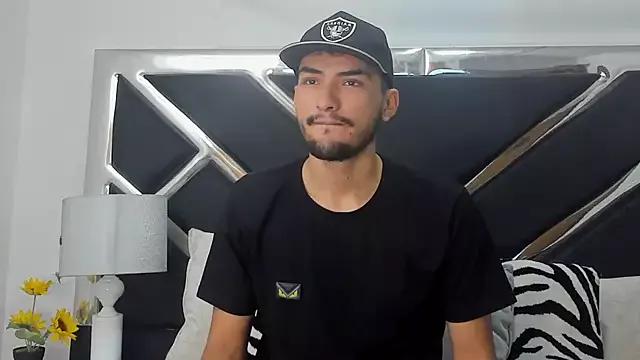 AlekRuizx from StripChat