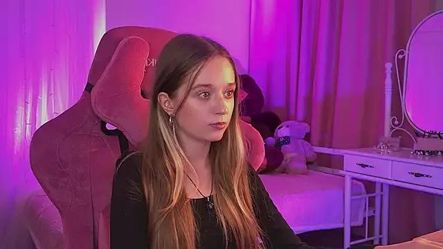 AleksaNight from StripChat is Freechat