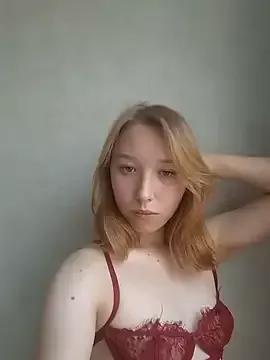 alenaH from StripChat is Freechat