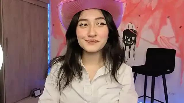 AlessandraLB from StripChat is Freechat