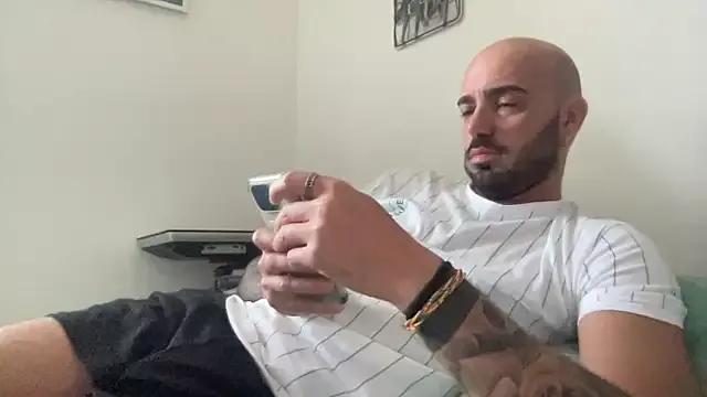 alessandromori91 from StripChat is Freechat