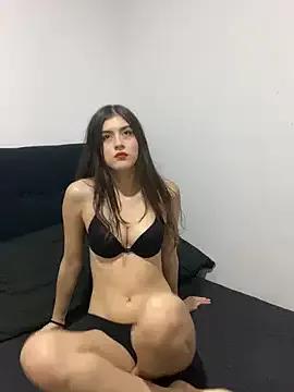 AlessiaLuxx from StripChat is Freechat