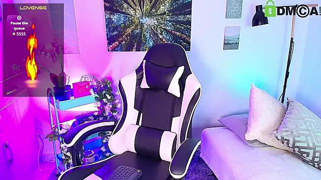 Alex_carter from StripChat is Freechat