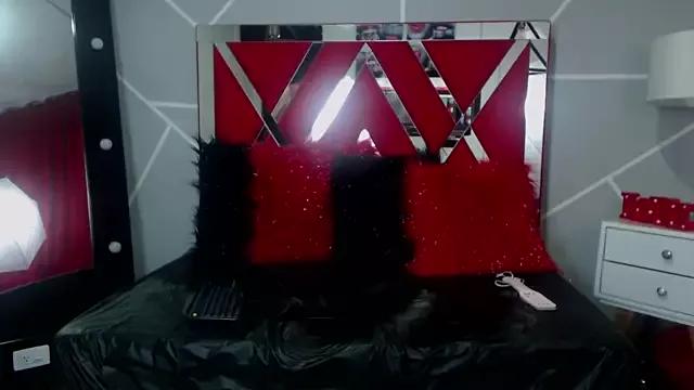 Try our streaming cams variety and talk on a personal level with our adorable girls streamers, showing off their bountiful shapes and dildos.
