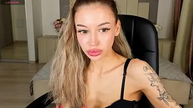 Try our streaming cams variety and talk on a personal level with our adorable girls streamers, showing off their bountiful shapes and dildos.