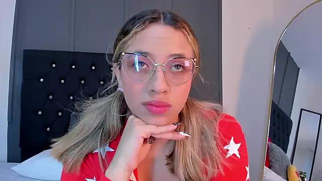 Try our streaming cams variety and talk on a personal level with our adorable girls streamers, showing off their bountiful shapes and dildos.