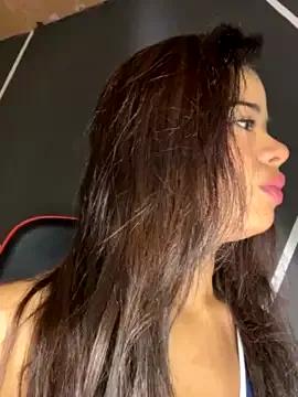 Alexahoot10 from StripChat