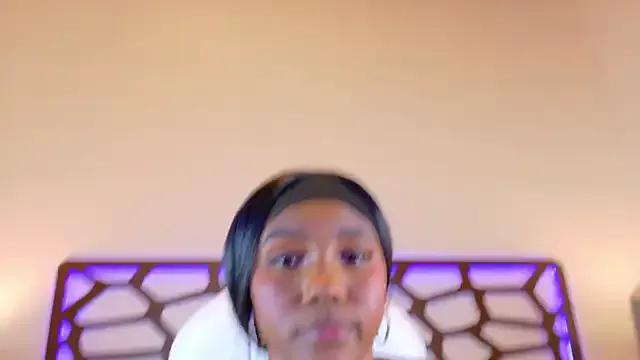 alexandra_crox from StripChat is Freechat