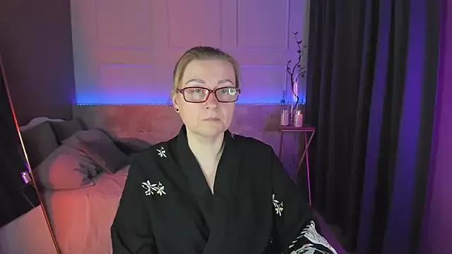 AlexandraKind from StripChat is Freechat